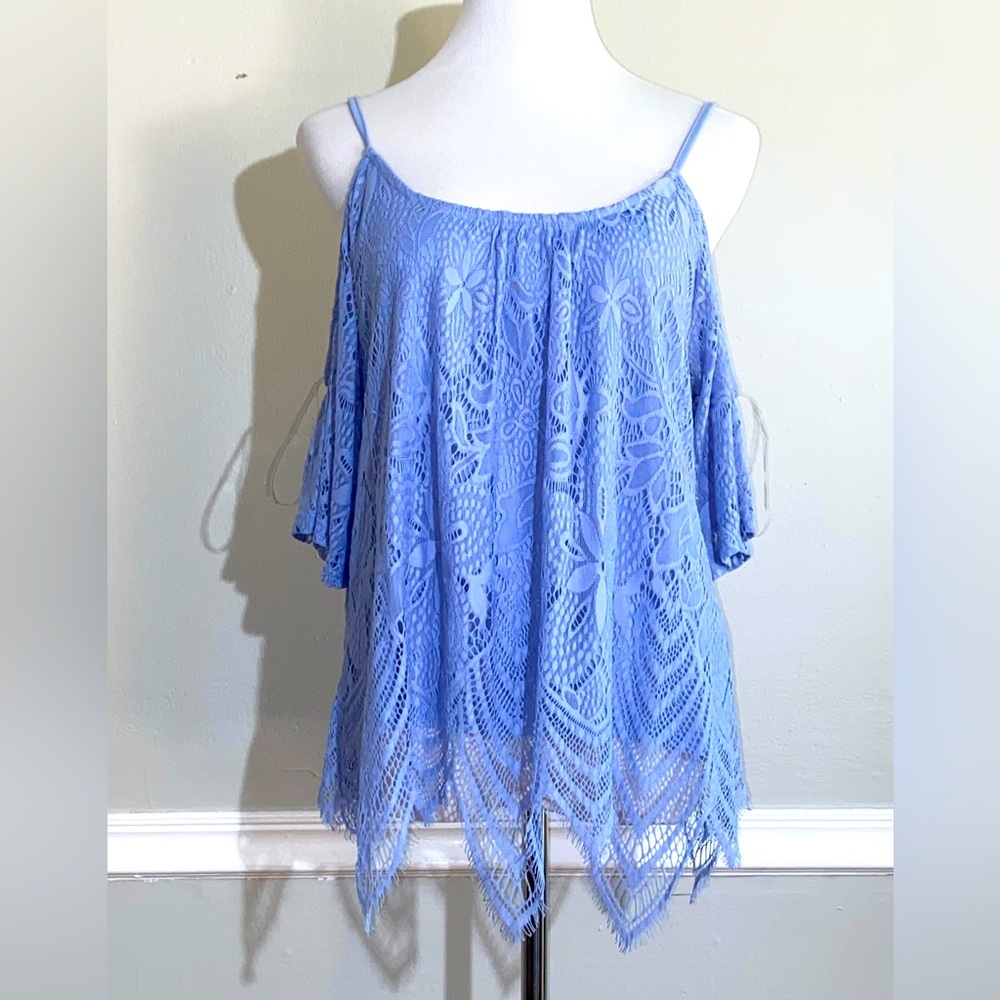NWT Alya Cold Shoulder Lace Top from Francesca’s